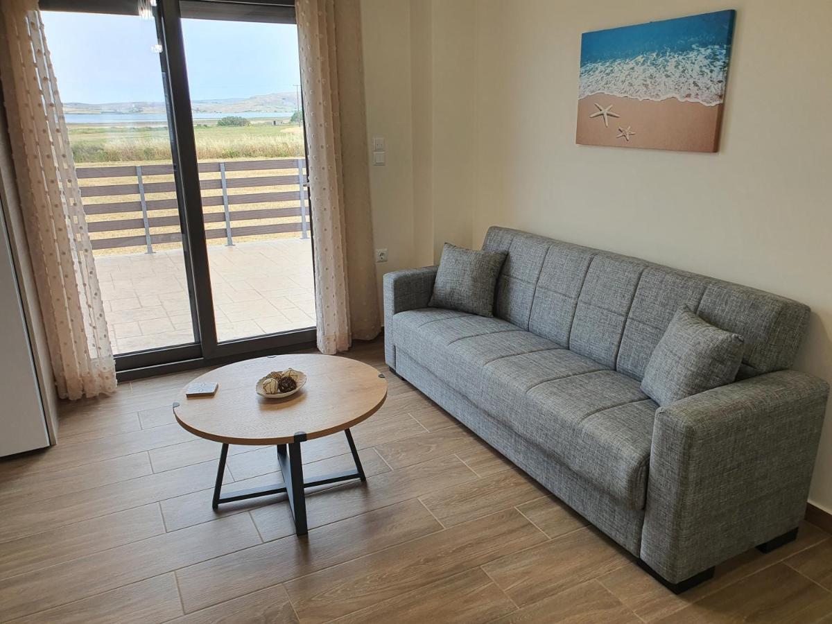 Island View Apartments Moúdhros Eksteriør bilde